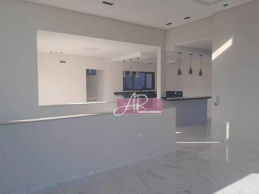 Casa com 3 quartos à venda, 345m2 em Colinas de Santa Bárbara, Pouso Alegre - MG - imagem 3 Foto 3 de Casa com 3 quartos à venda, 345m2 em Colinas de Santa Bárbara, Pouso Alegre - MG