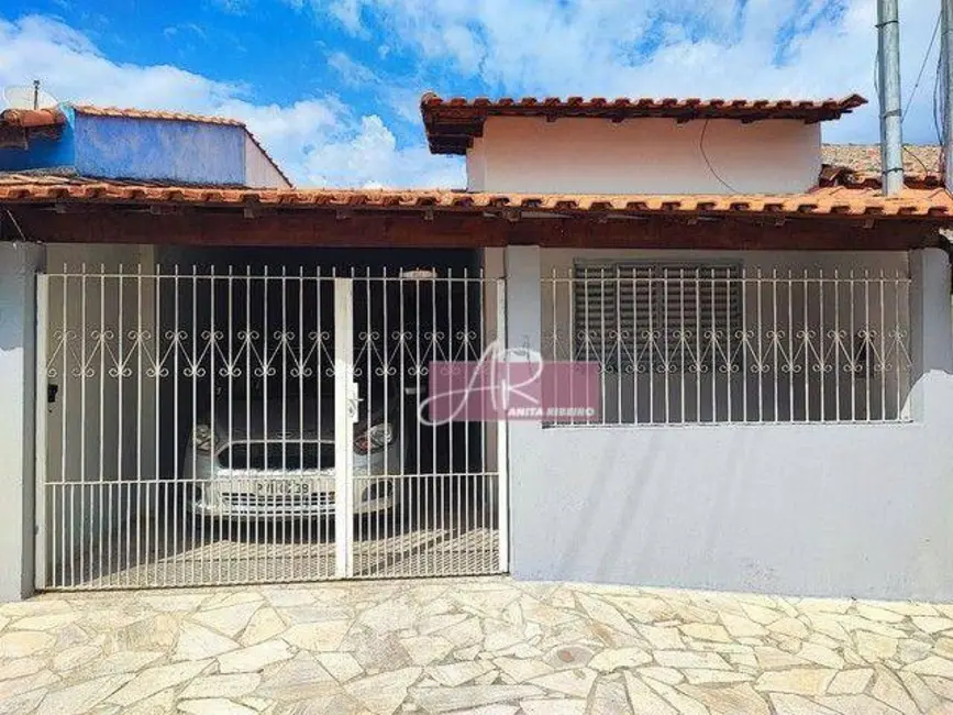 Foto 1 de Casa com 2 quartos à venda, 120m2 em Faisqueira, Pouso Alegre - MG