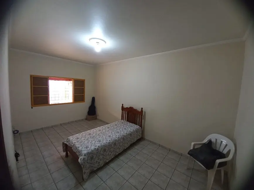 Foto 9 de Casa com 3 quartos à venda, 300m2 em Pouso Alegre - MG