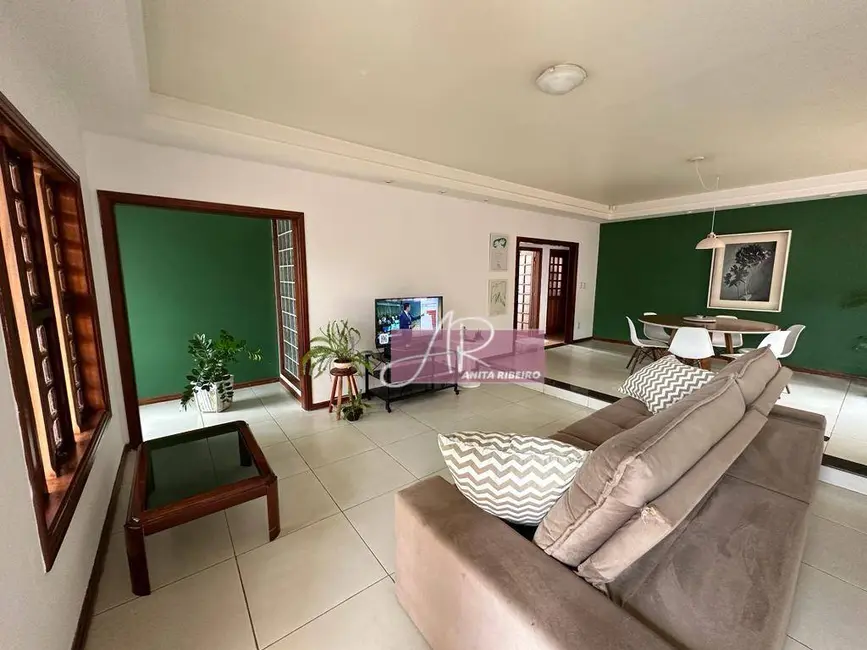 Foto 2 de Casa com 3 quartos à venda, 369m2 em Pouso Alegre - MG