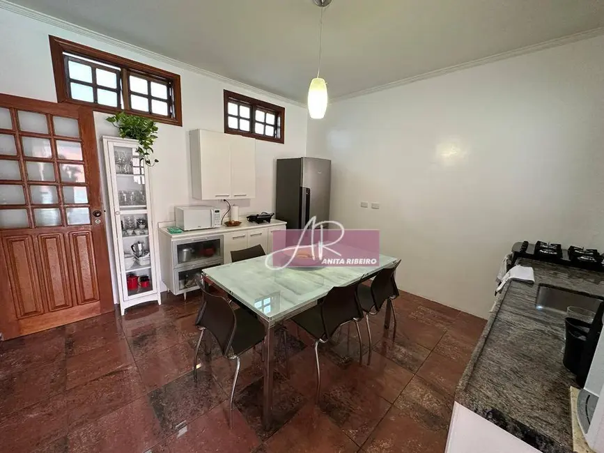 Casa com 3 quartos à venda, 369m2 em Pouso Alegre - MG - imagem 5 Foto 5 de Casa com 3 quartos à venda, 369m2 em Pouso Alegre - MG