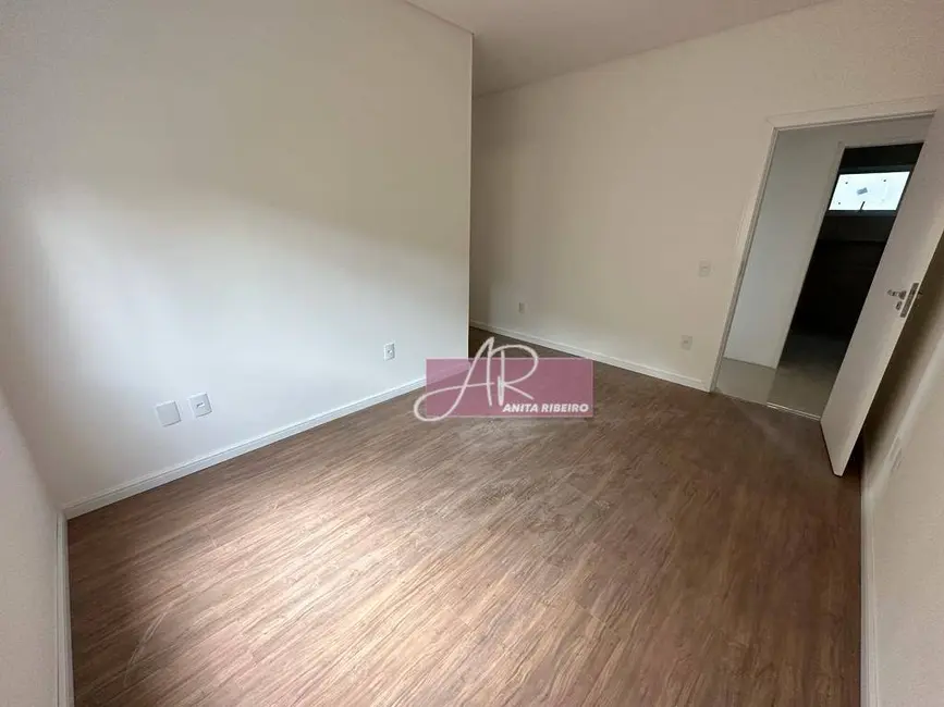 Foto 9 de Apartamento com 3 quartos à venda, 92m2 em João Paulo II, Pouso Alegre - MG