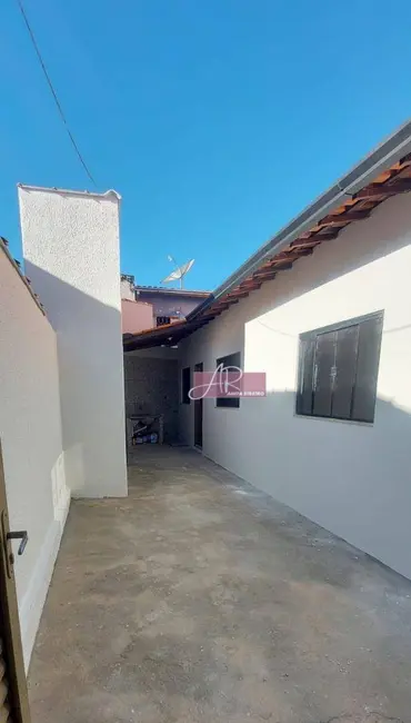 Foto 9 de Casa com 2 quartos à venda, 242m2 em Jardim Califórnia, Pouso Alegre - MG