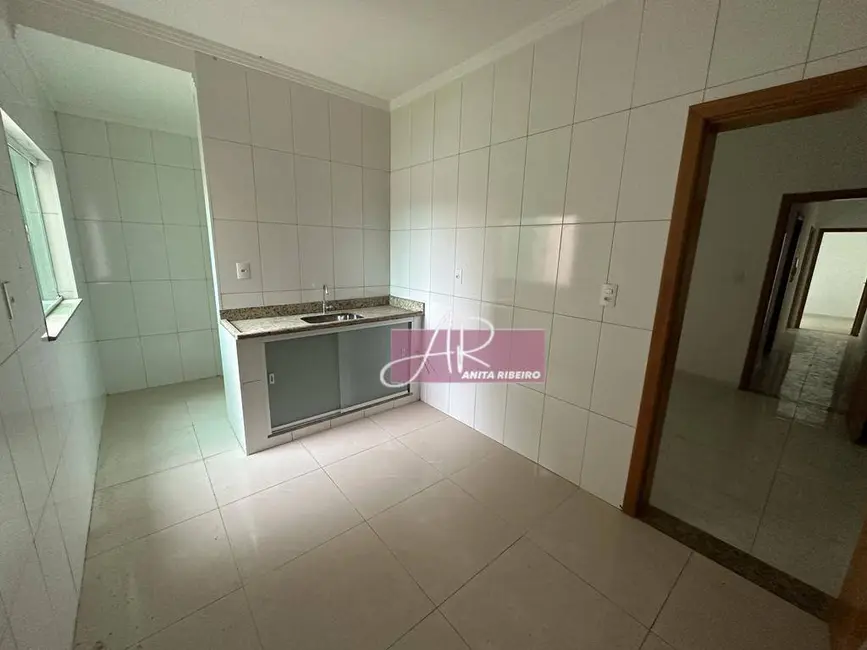 Foto 2 de Apartamento com 2 quartos à venda, 62m2 em Centro, Pouso Alegre - MG