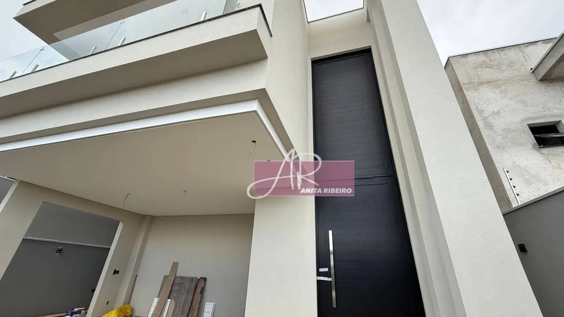 Foto 4 de Casa com 4 quartos à venda, 360m2 em Pouso Alegre - MG