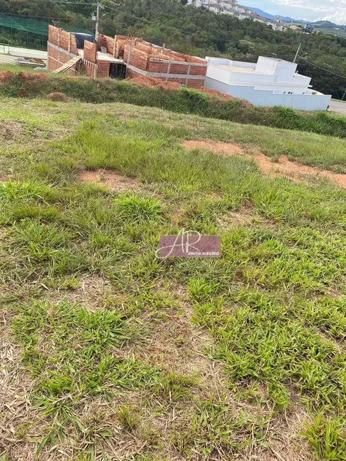 Foto 1 de Terreno / Lote à venda, 344m2 em Belo Horizonte, Pouso Alegre - MG