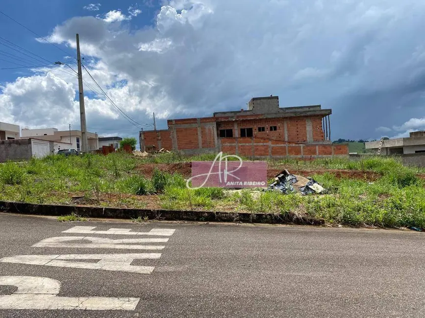 Foto 3 de Terreno / Lote à venda, 776m2 em Pouso Alegre - MG