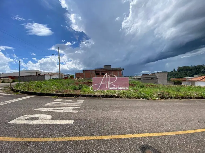 Foto 4 de Terreno / Lote à venda, 776m2 em Pouso Alegre - MG