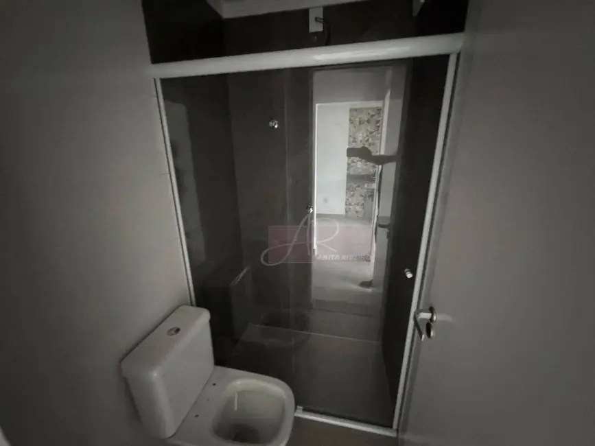 Kitnet com 1 quarto à venda, 32m2 em Pouso Alegre - MG - imagem 7 Foto 7 de Kitnet com 1 quarto à venda, 32m2 em Pouso Alegre - MG