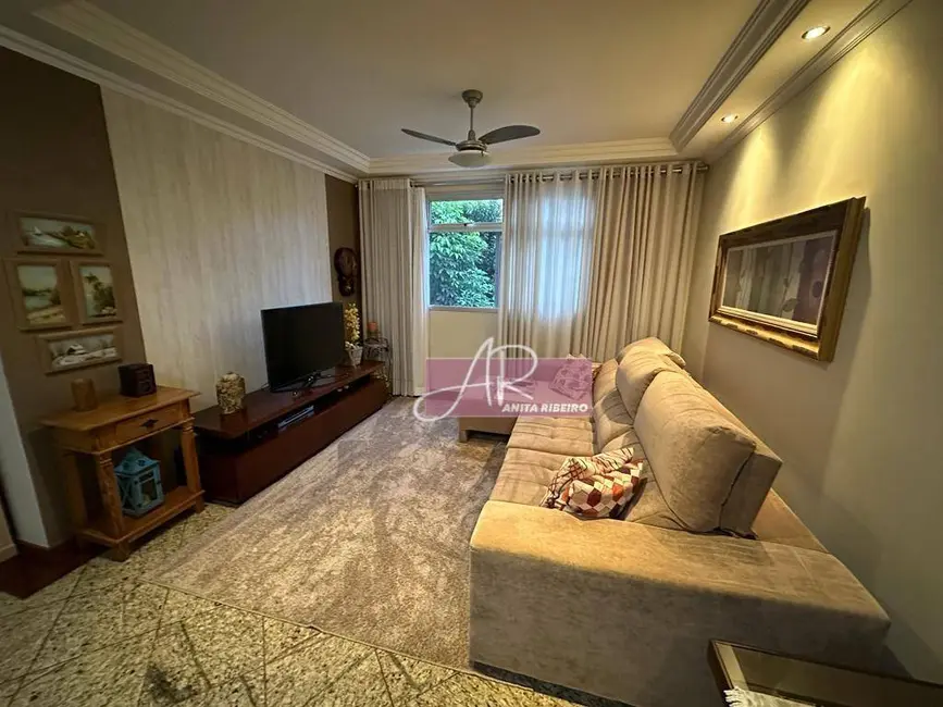 Foto 2 de Apartamento com 3 quartos à venda, 130m2 em Pouso Alegre - MG