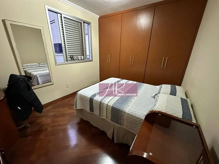Foto 9 de Apartamento com 3 quartos à venda, 130m2 em Pouso Alegre - MG