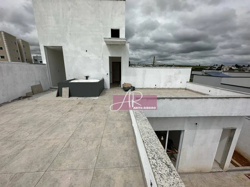 Foto 1 de Casa com 4 quartos à venda, 360m2 em Pouso Alegre - MG