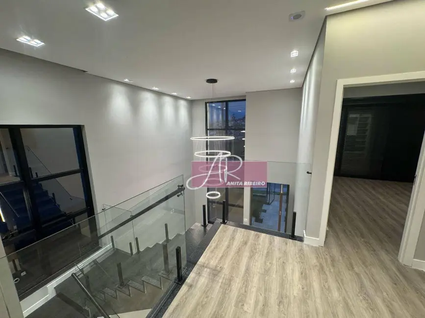 Foto 9 de Casa com 3 quartos à venda, 360m2 em Pouso Alegre - MG