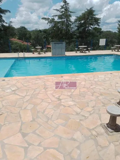 Sítio / Rancho com 3 quartos à venda, 6000m2 em Pouso Alegre - MG - imagem 3 Foto 3 de Sítio / Rancho com 3 quartos à venda, 6000m2 em Pouso Alegre - MG