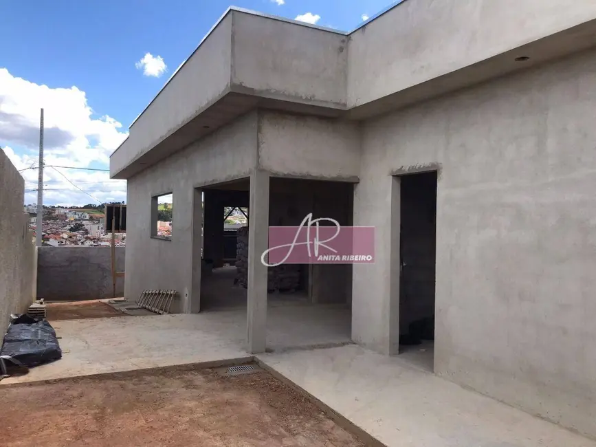 Foto 5 de Casa com 3 quartos à venda, 300m2 em Pouso Alegre - MG