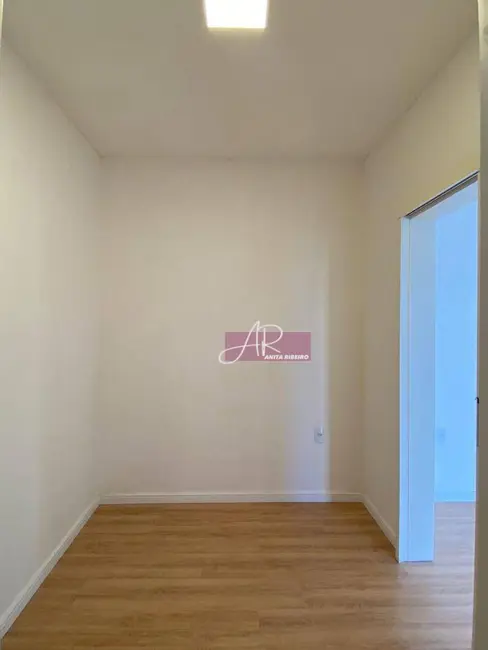 Foto 9 de Casa com 3 quartos à venda, 415m2 em Pousada do Sol, Pouso Alegre - MG