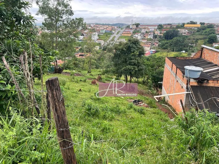 Foto 1 de Terreno / Lote à venda, 354m2 em Nossa Senhora Aparecida, Pouso Alegre - MG