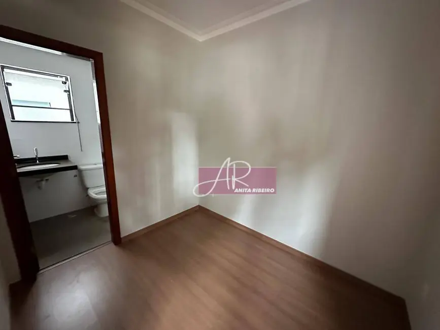 Foto 5 de Apartamento com 2 quartos à venda, 84m2 em Pouso Alegre - MG