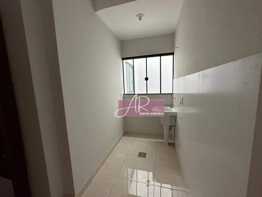 Foto 3 de Apartamento com 2 quartos à venda, 84m2 em Pouso Alegre - MG