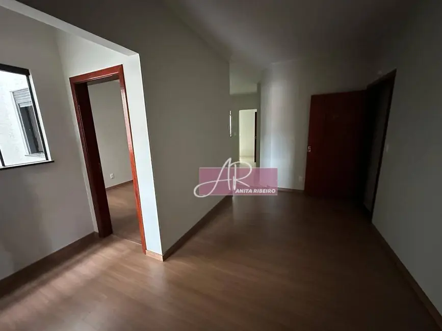 Foto 1 de Apartamento com 3 quartos à venda, 68m2 em Pouso Alegre - MG