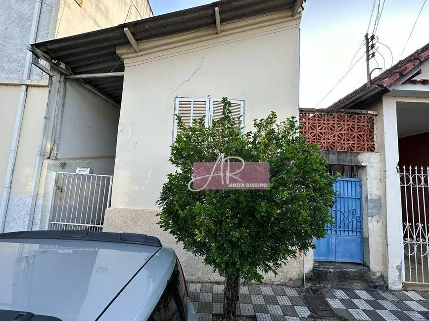 Foto 1 de Casa com 2 quartos à venda, 156m2 em Santa Lúcia, Pouso Alegre - MG
