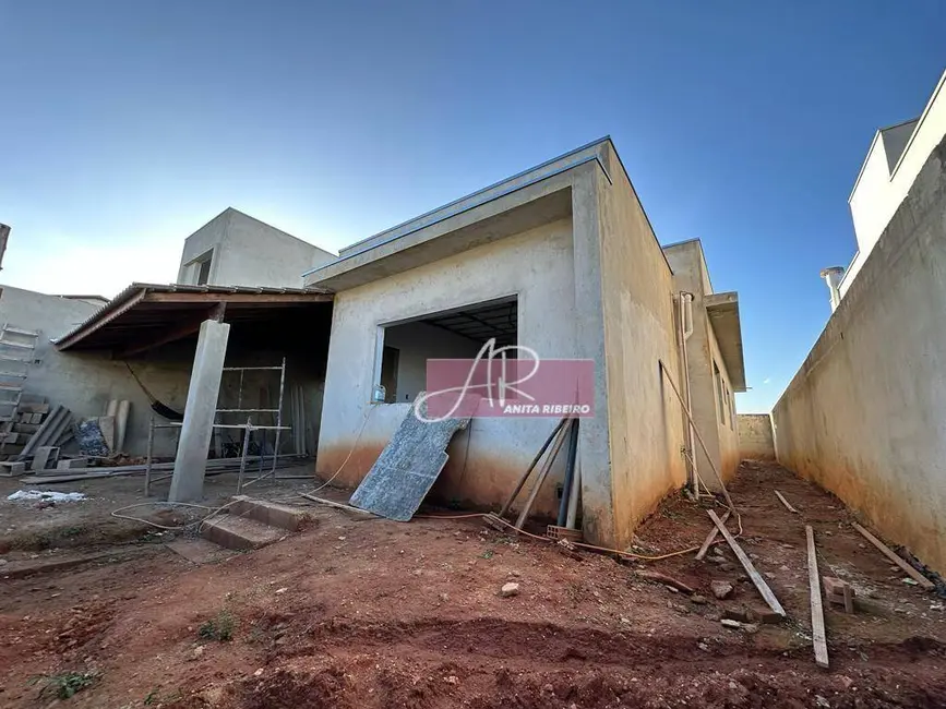Foto 8 de Casa com 2 quartos à venda, 330m2 em Buritis, Pouso Alegre - MG