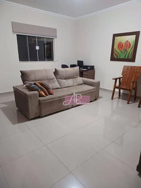 Casa com 4 quartos à venda, 300m2 em Jardim Floresta, Pouso Alegre - MG - imagem 4 Foto 4 de Casa com 4 quartos à venda, 300m2 em Jardim Floresta, Pouso Alegre - MG