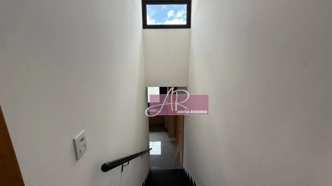 Foto 8 de Casa com 3 quartos à venda, 360m2 em Pouso Alegre - MG