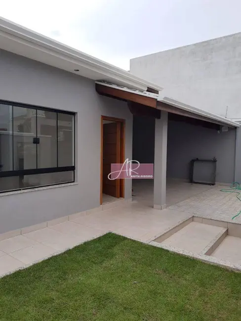 Foto 1 de Casa com 3 quartos à venda, 300m2 em Buritis, Pouso Alegre - MG