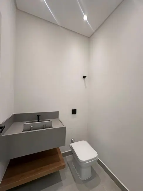 Foto 8 de Casa com 3 quartos à venda, 408m2 em Pouso Alegre - MG