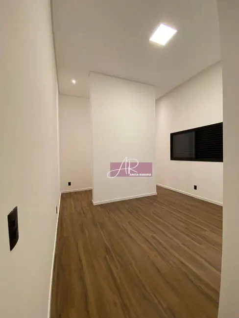 Foto 6 de Casa com 3 quartos à venda, 408m2 em Pouso Alegre - MG