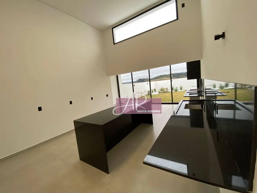 Foto 2 de Casa com 3 quartos à venda, 408m2 em Pouso Alegre - MG