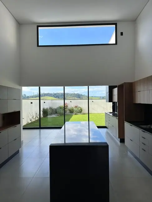 Foto 9 de Casa com 3 quartos à venda, 408m2 em Pouso Alegre - MG