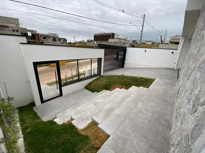 Foto 2 de Casa com 3 quartos à venda, 408m2 em Pouso Alegre - MG