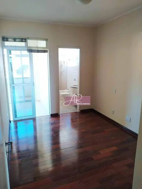 Apartamento com 3 quartos à venda, 125m2 em Centro, Pouso Alegre - MG - imagem 6 Foto 6 de Apartamento com 3 quartos à venda, 125m2 em Centro, Pouso Alegre - MG
