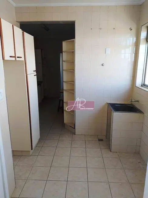 Apartamento com 3 quartos à venda, 125m2 em Centro, Pouso Alegre - MG - imagem 3 Foto 3 de Apartamento com 3 quartos à venda, 125m2 em Centro, Pouso Alegre - MG