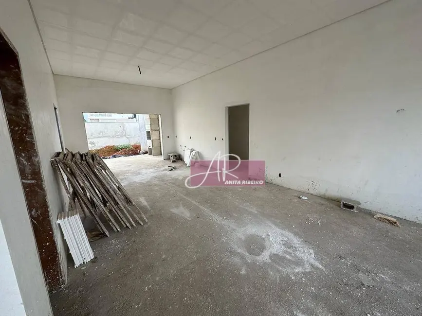 Foto 3 de Casa com 3 quartos à venda, 300m2 em Pouso Alegre - MG