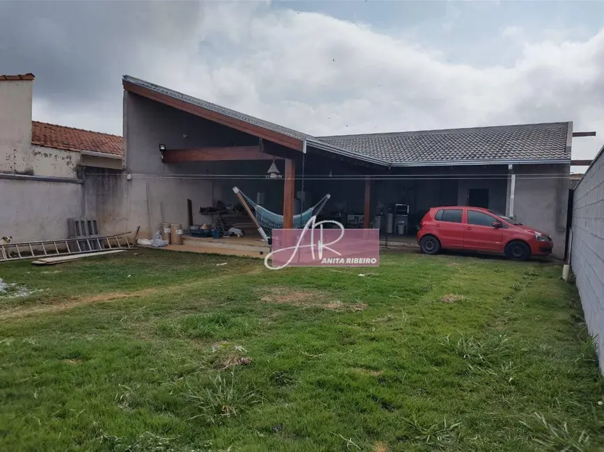 Foto 1 de Casa com 3 quartos à venda, 300m2 em Cidade Vergani, Pouso Alegre - MG