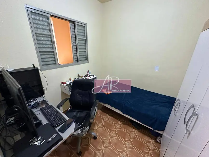 Casa com 3 quartos à venda, 310m2 em Jardim Aureliano, Pouso Alegre - MG - imagem 7 Foto 7 de Casa com 3 quartos à venda, 310m2 em Jardim Aureliano, Pouso Alegre - MG