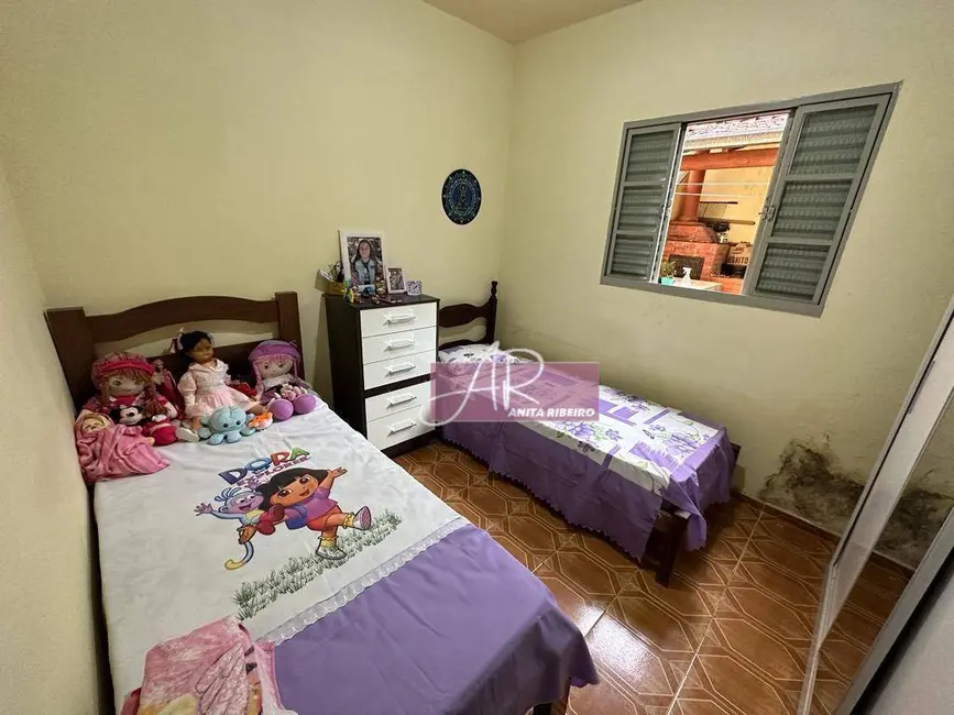 Casa com 3 quartos à venda, 310m2 em Jardim Aureliano, Pouso Alegre - MG - imagem 6 Foto 6 de Casa com 3 quartos à venda, 310m2 em Jardim Aureliano, Pouso Alegre - MG