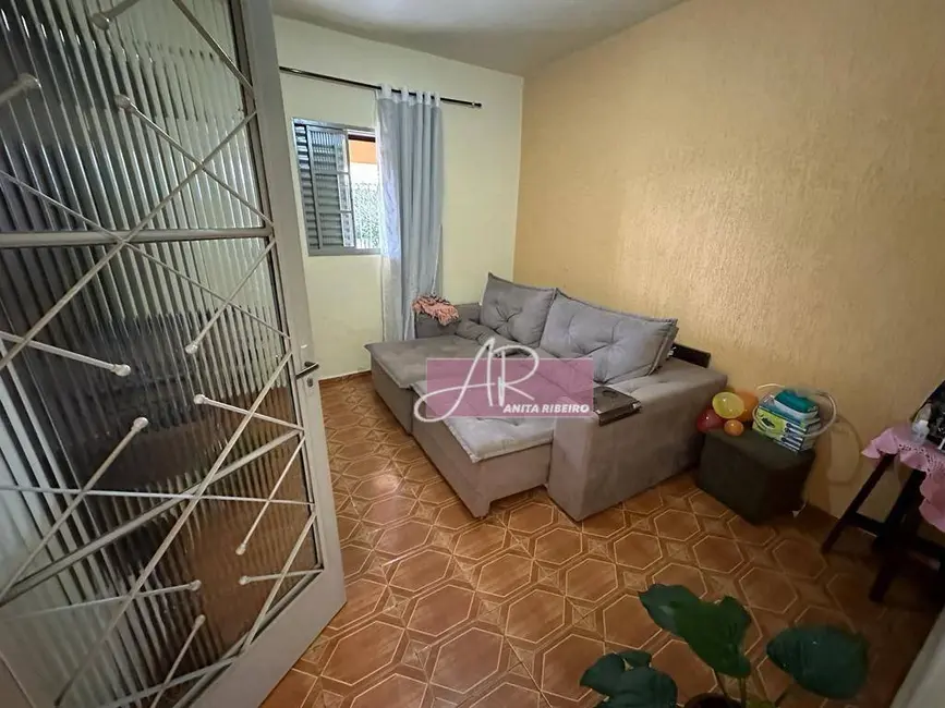 Foto 2 de Casa com 3 quartos à venda, 310m2 em Jardim Aureliano, Pouso Alegre - MG