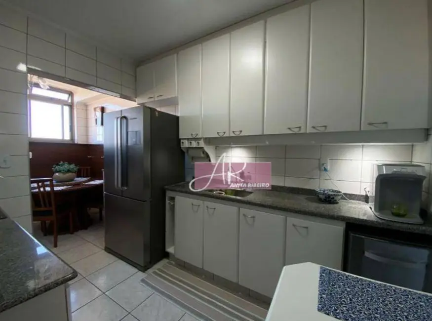 Apartamento com 3 quartos à venda, 120m2 em Centro, Pouso Alegre - MG - imagem 9 Foto 9 de Apartamento com 3 quartos à venda, 120m2 em Centro, Pouso Alegre - MG