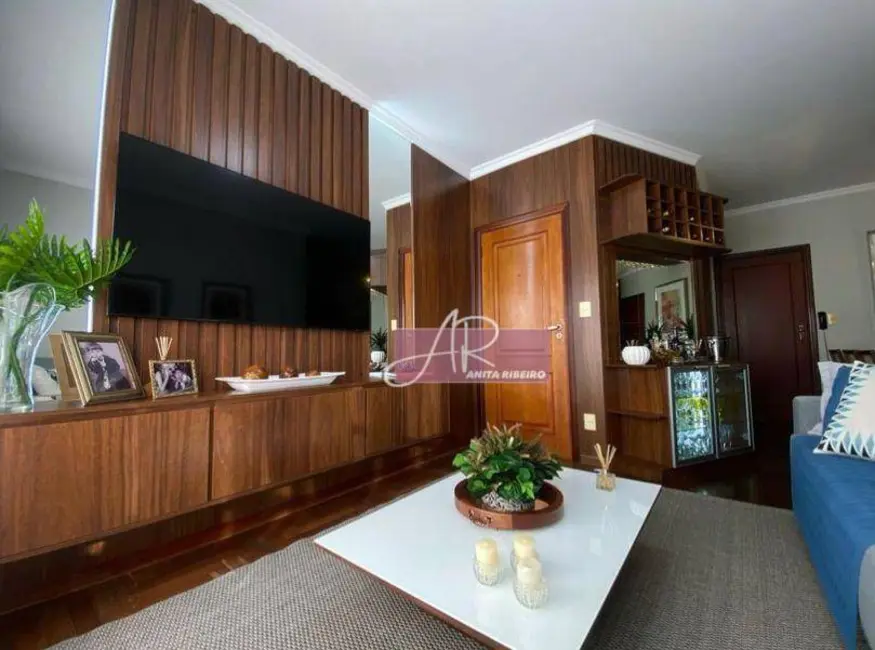 Apartamento com 3 quartos à venda, 120m2 em Centro, Pouso Alegre - MG - imagem 5 Foto 5 de Apartamento com 3 quartos à venda, 120m2 em Centro, Pouso Alegre - MG