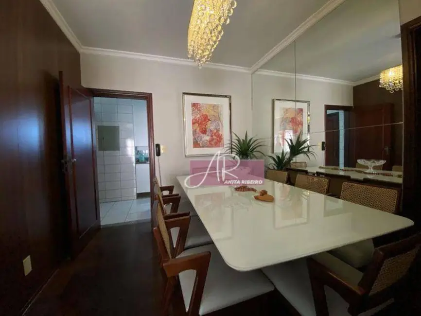 Apartamento com 3 quartos à venda, 120m2 em Centro, Pouso Alegre - MG - imagem 4 Foto 4 de Apartamento com 3 quartos à venda, 120m2 em Centro, Pouso Alegre - MG