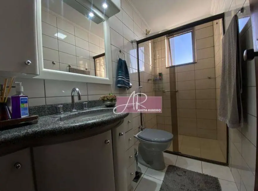 Apartamento com 3 quartos à venda, 120m2 em Centro, Pouso Alegre - MG - imagem 7 Foto 7 de Apartamento com 3 quartos à venda, 120m2 em Centro, Pouso Alegre - MG