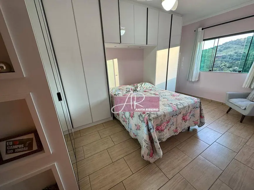 Casa com 3 quartos à venda, 300m2 em Colinas de Santa Bárbara, Pouso Alegre - MG - imagem 6 Foto 6 de Casa com 3 quartos à venda, 300m2 em Colinas de Santa Bárbara, Pouso Alegre - MG