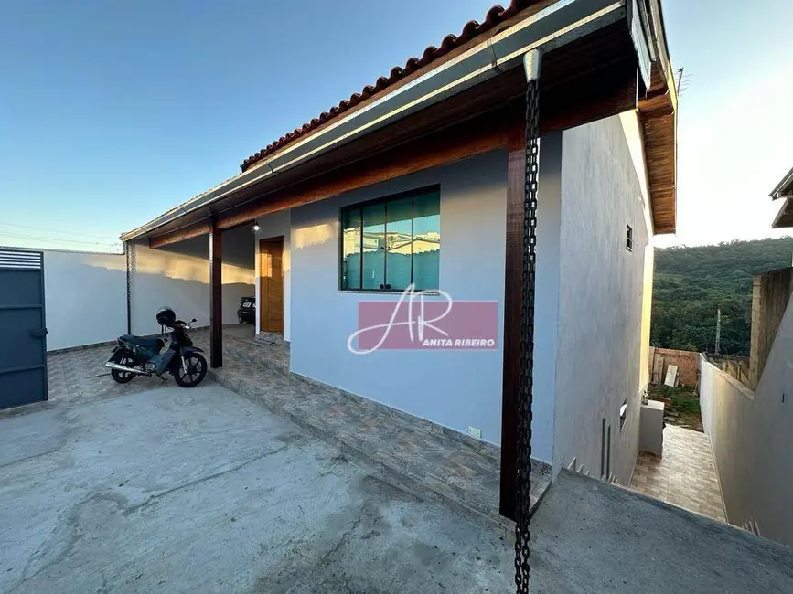 Foto 1 de Casa com 3 quartos à venda, 300m2 em Colinas de Santa Bárbara, Pouso Alegre - MG