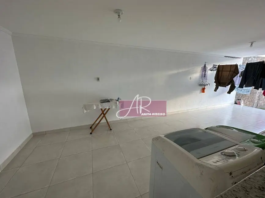 Casa com 3 quartos à venda, 300m2 em Colinas de Santa Bárbara, Pouso Alegre - MG - imagem 4 Foto 4 de Casa com 3 quartos à venda, 300m2 em Colinas de Santa Bárbara, Pouso Alegre - MG