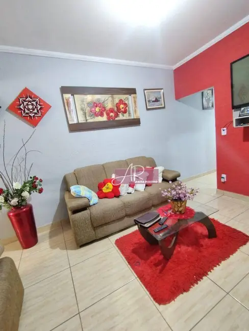 Foto 5 de Casa com 3 quartos à venda, 120m2 em Maria Guimarães Franco Rios, Pouso Alegre - MG