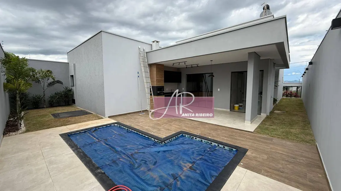 Casa com 4 quartos à venda, 350m2 em Pouso Alegre - MG - imagem 3 Foto 3 de Casa com 4 quartos à venda, 350m2 em Pouso Alegre - MG